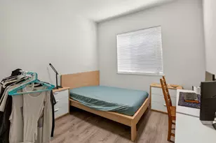 2033 Bastona Dr, Elk Grove, CA 95758 - Photo 33