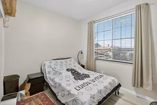 2033 Bastona Dr, Elk Grove, CA 95758 - Photo 41