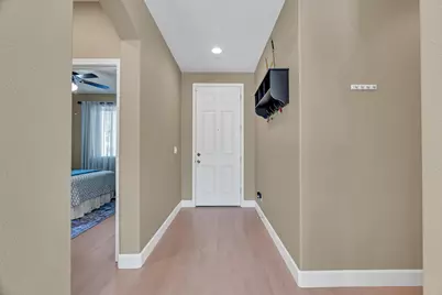 424 Villa Point Drive, Stockton, CA 95209 - Photo 29