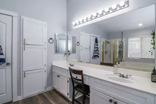10064 Oglethorpe Way, Elk Grove, CA 95624 - Photo 39