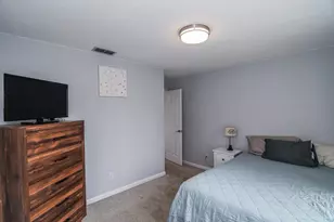 10064 Oglethorpe Way, Elk Grove, CA 95624 - Photo 15