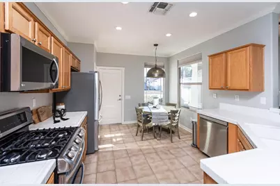 1410 Periwinkle Lane, Lincoln, CA 95648 - Photo 11