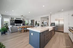 3585 Clubhouse Pkwy, Folsom, CA 95630 - Photo 9