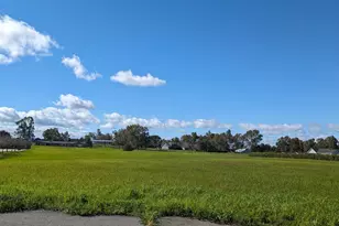 34777 Louise Ln, Woodland, CA 95695 - Photo 1