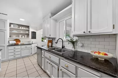 1917 Flowers Street, Sacramento, CA 95825 - Photo 21