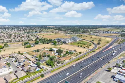 8685 E Stockton Boulevard, Elk Grove, CA 95624 - Photo 17