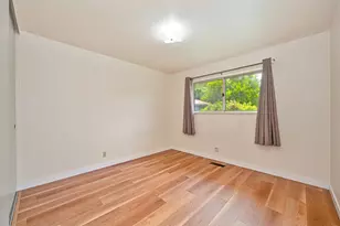 950 Trestle Glen Way, Sacramento, CA 95831 - Photo 19
