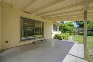 950 Trestle Glen Way, Sacramento, CA 95831 - Photo 27
