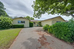 950 Trestle Glen Way, Sacramento, CA 95831 - Photo 3