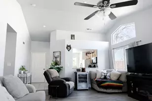 2062 Hastings Dr, Los Banos, CA 93635 - Photo 11