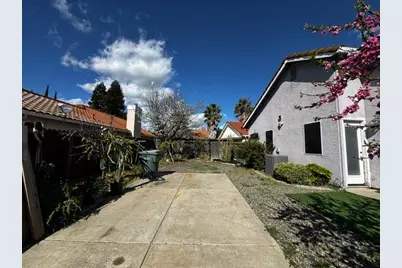 8098 Langham Way, Sacramento, CA 95829 - Photo 11