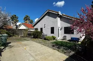 8098 Langham Way, Sacramento, CA 95829 - Photo 9