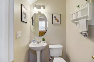 840 27th St, Sacramento, CA 95816 - Photo 23