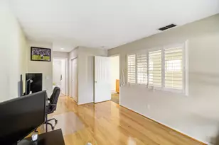 840 27th St, Sacramento, CA 95816 - Photo 27