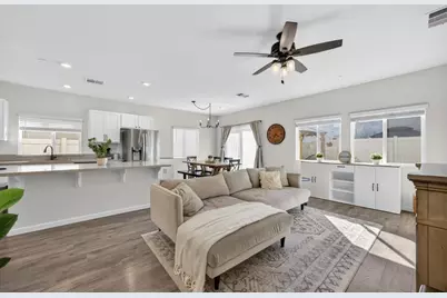 3827 Havenparke Way, Sacramento, CA 95834 - Photo 17