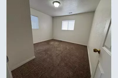 205 Orchard Avenue, Modesto, CA 95354 - Photo 11