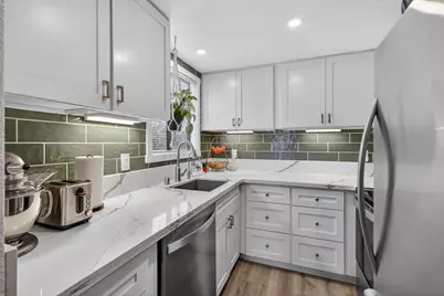 5226 Hemlock Street #5, Sacramento, CA 95841 - Photo 15