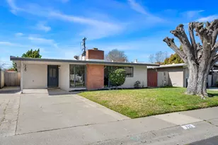 720 Julian Dr, West Sacramento, CA 95605 - Photo 1