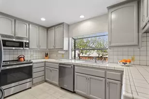 7928 Amalfi Way, Fair Oaks, CA 95628 - Photo 3