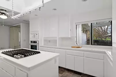 2110 Saint Marks Way, Sacramento, CA 95864 - Photo 5