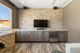 2011 Vizcaya Walk, Sacramento, CA 95818 - Photo 31