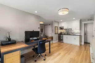 2011 Vizcaya Walk, Sacramento, CA 95818 - Photo 53