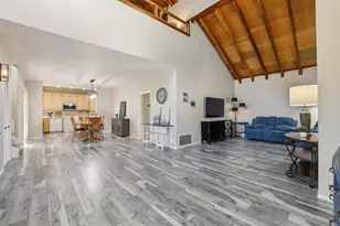 5911 Sarah Ct, Carmichael, CA 95608 - Photo 7