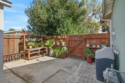 2821 Scandia Way, Carmichael, CA 95608 - Photo 47