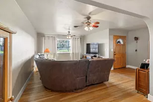 10691 Calvine Rd, Sacramento, CA 95830 - Photo 7