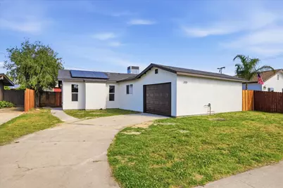 2020 Aspen Street, Selma, CA 93662 - Photo 1