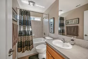 9 Waters Cove Ct, Sacramento, CA 95831 - Photo 25