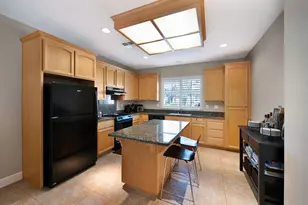 9 Waters Cove Ct, Sacramento, CA 95831 - Photo 11