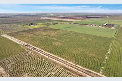 4923 W Acampo Road, Lodi, CA 95242 - Photo 1