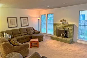 1600 Fairington Ln, Modesto, CA 95355 - Photo 5