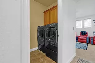 1828 Tuscan Grove Cir, Roseville, CA 95747 - Photo 33