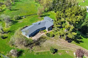 10400 Siefker Ct, Elk Grove, CA 95624 - Photo 5