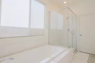 5718 Harveston Wy, Sacramento, CA 95835 - Photo 15