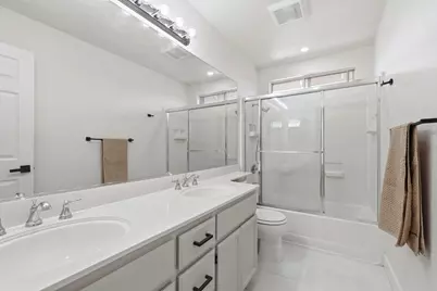 1131 Hepburn Ct, Tracy, CA 95376 - Photo 35