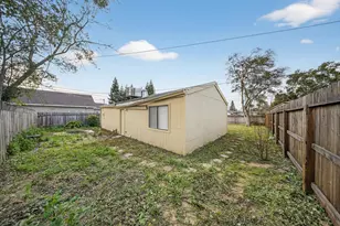 3932 Whitney Ave, Sacramento, CA 95821 - Photo 17