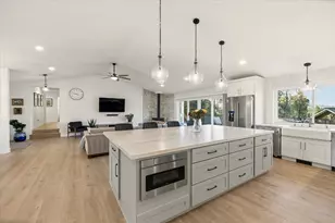 11716 Inverness Way, Auburn, CA 95602 - Photo 3