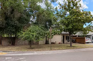 2300 Raymond Ave, Stockton, CA 95203 - Photo 3