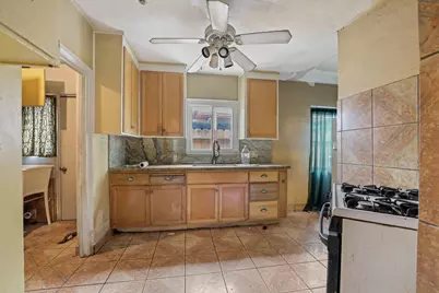 2300 Raymond Avenue, Stockton, CA 95203 - Photo 13