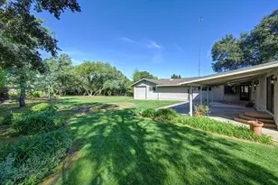 9510 Oak Leaf Way, Granite Bay, CA 95746 - Photo 23