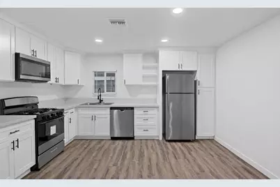 335 Hickorywood Lane #335, Bakersfield, CA 93308 - Photo 13