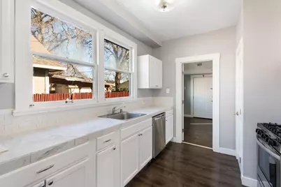 526 Redwood Avenue, Sacramento, CA 95815 - Photo 11