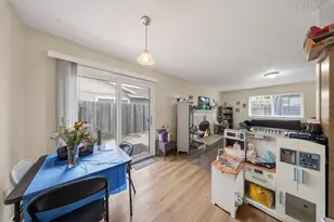 7263 Hayward Dr, Sacramento, CA 95828 - Photo 11