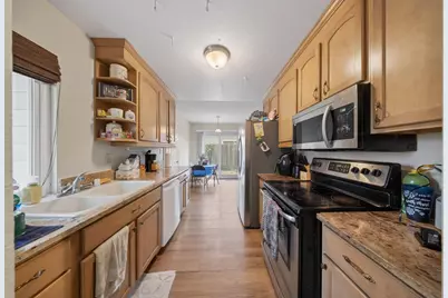 7263 Hayward Drive, Sacramento, CA 95828 - Photo 15