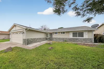 7263 Hayward Drive, Sacramento, CA 95828 - Photo 5