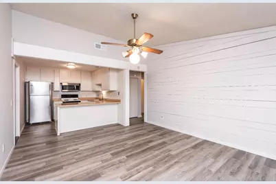 9737 Woodhollow Way, Sacramento, CA 95827 - Photo 11