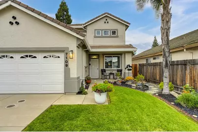 7109 Cedar Garden Court, Citrus Heights, CA 95621 - Photo 3